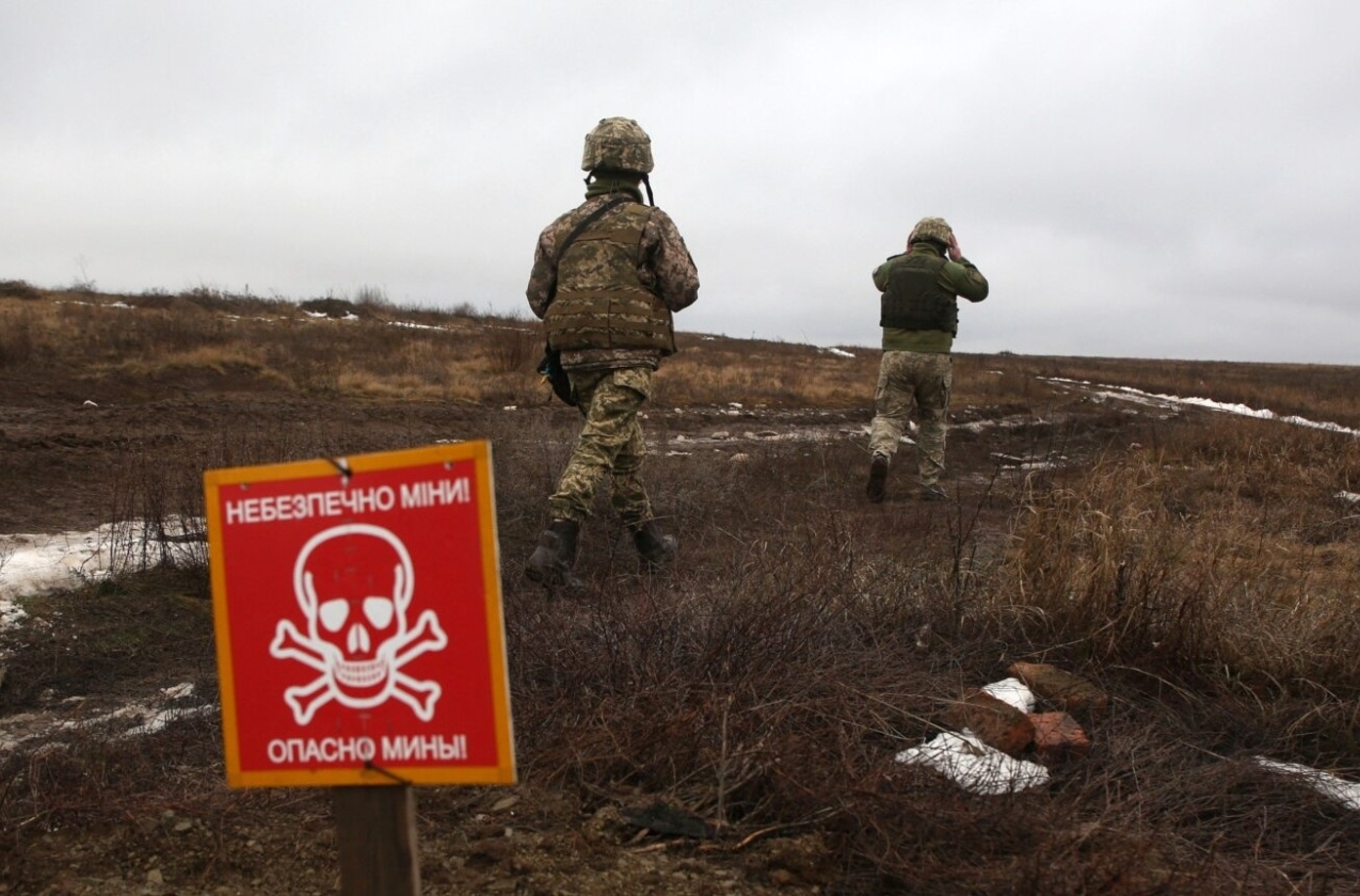 In Ukraine, approximately 139,000 square kilometers are potentially contaminated by mines